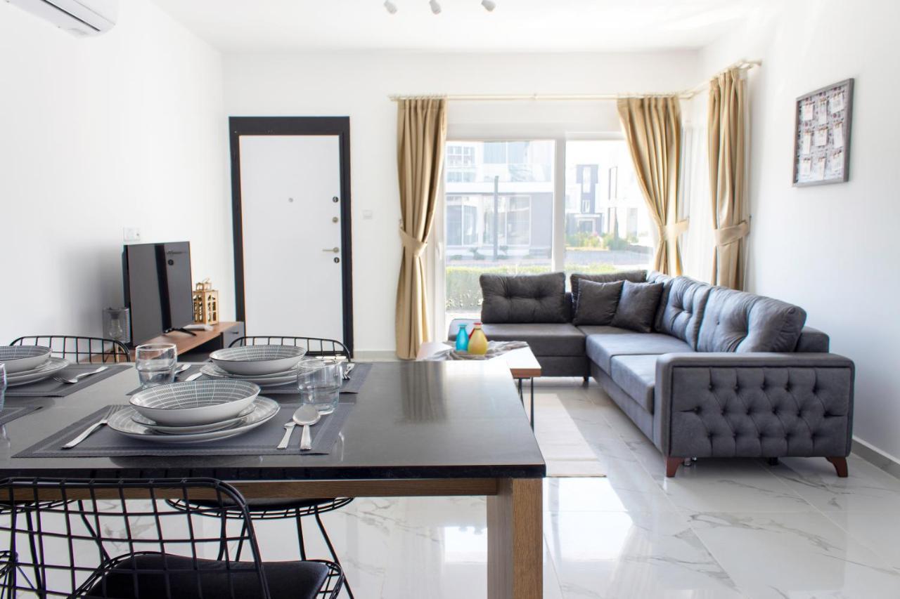 Four Seasons Life Rentals Trikomo Kültér fotó